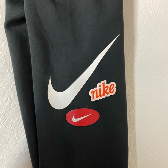 NIKE ONE WOMEN’S ICON CLASH TIGHTS - Picture 9 of 11